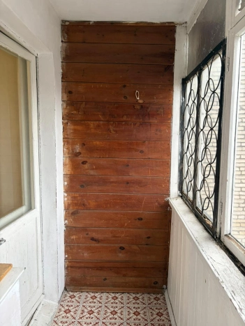 Купить трехкомнатную квартиру на улице Кронштадтский бульвар в Москве. Вариант № 9442755, 7, площадь -  квм, цена 9950000 рублей