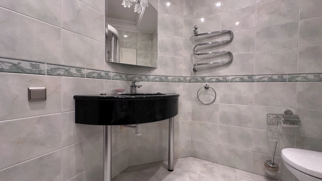 Купить квартиру в Москве. Вариант № 10619257, 26, площадь -  квм, цена 110000000 рублей