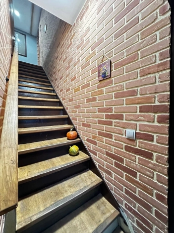 Купить квартиру на улице Красносельская в Калининграде. Вариант № 7963587, 27, площадь -  квм, цена 6000000 рублей