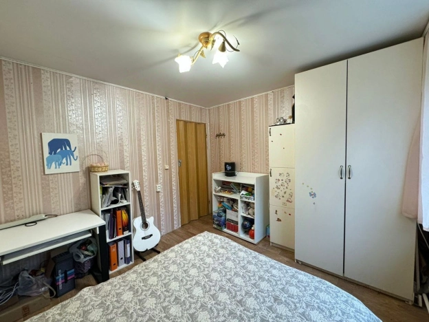 Купить трехкомнатную квартиру в Пушкине. Вариант № 10072014, 15, площадь -  квм, цена 7800000 рублей