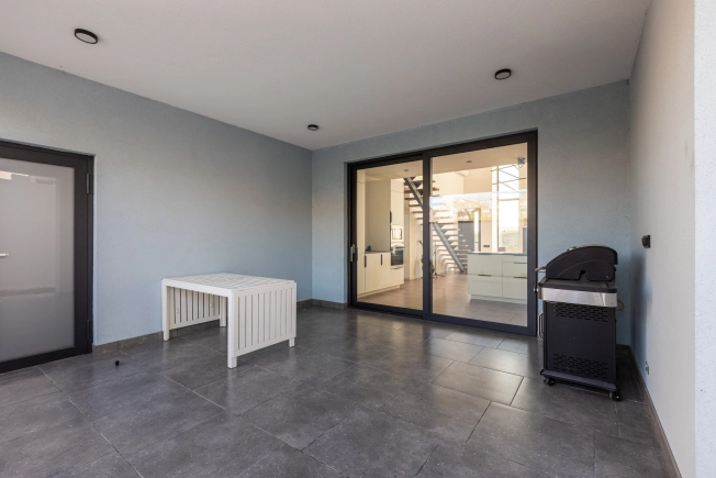 Купить дом на улице Гранатовая в Краснодарском крае. Вариант № 3928640, 26, площадь -  квм, цена 80000000 рублей