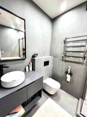 Купить квартиру на вторичке в Москве. Вариант № 9946570, 14, площадь -  квм, цена 23500000 рублей