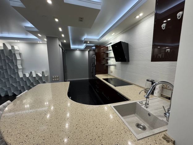 Купить квартиру в Москве. Вариант № 10316041, 6, площадь -  квм, цена 38600000 рублей