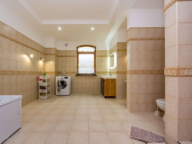 Купить четырехкомнатную квартиру в Калининграде. Вариант № 6856, 22, площадь -  квм, цена 36500000 рублей