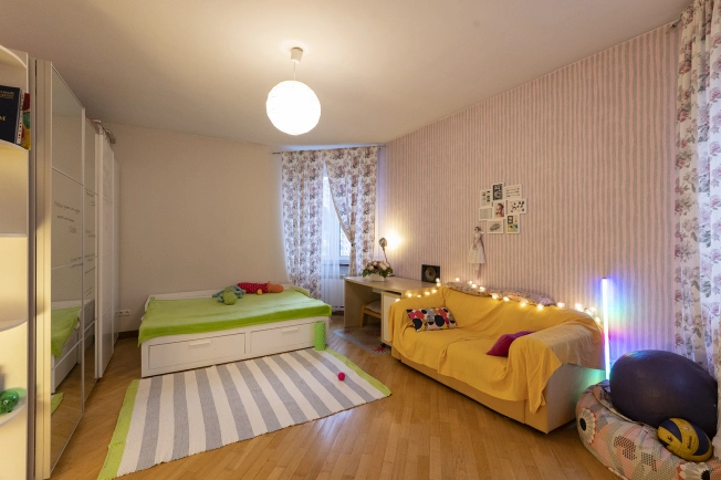 Купить четырехкомнатную квартиру в районе Сокол в Москве. Вариант № 19435, 29, площадь -  квм, цена 30600000 рублей