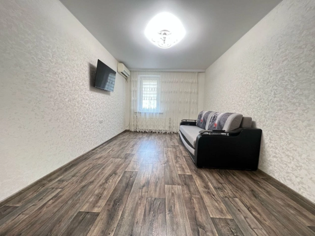 Купить трехкомнатную квартиру в Керчи. Вариант № 35405, 11, площадь - квм, цена 7950000 рублей