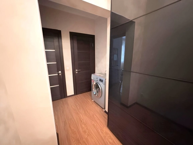 Купить квартиру в районе Заводский в Кемерове. Вариант № 1993960, 7, площадь -  квм, цена 8800000 рублей