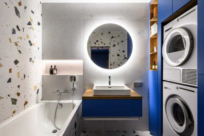 Купить трехкомнатную квартиру у метро Октябрьская в Новосибирске. Вариант № 14008, 15, площадь -  квм, цена 30000000 рублей