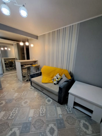 Купить двухкомнатную квартиру на улице переулок Николая Липового в Бийске. Вариант № 8451430, 6, площадь -  квм, цена 6150000 рублей