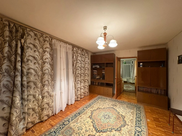 Купить квартиру в районе Центральный в Волгограде. Вариант № 9109226, 5, площадь -  квм, цена 5400000 рублей