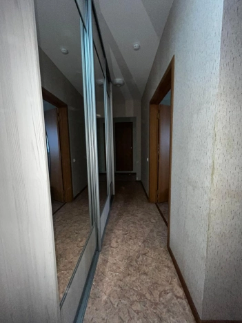 Купить трехкомнатную квартиру в Новосибирске. Вариант № 7642658, 3, площадь -  квм, цена 7100000 рублей