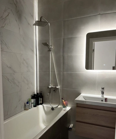 Снять квартиру в Новосибирске. Вариант № 9999371, 7, площадь -  квм, цена 43000 рублей