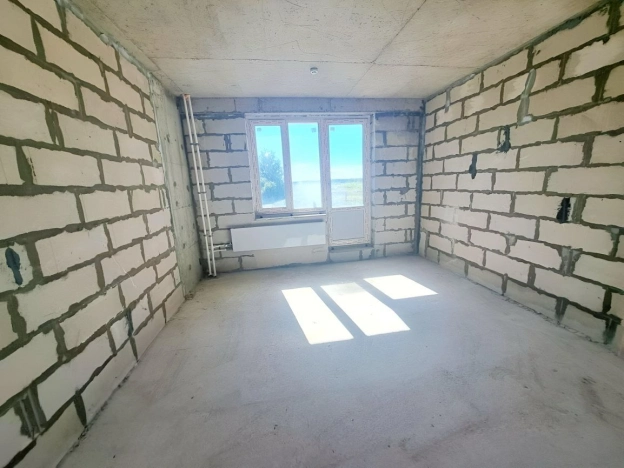 Купить Студию на улице Гаражный проезд в Ленинградской области. Вариант № 466245, 3, площадь - квм, цена 2550000 рублей