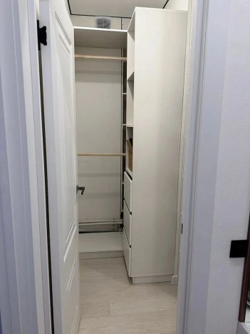 Купить однокомнатную квартиру в Ростовской области. Вариант № 10414564, 2, площадь -  квм, цена 5950000 рублей