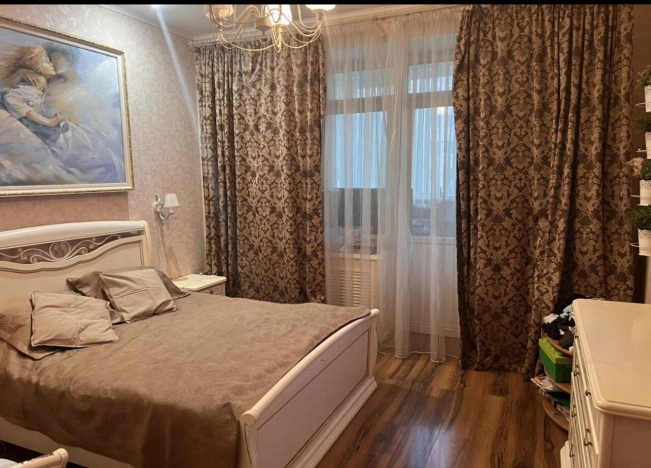 Купить трехкомнатную квартиру на улице Кирова в Химках. Вариант № 52443, 5, площадь -  квм, цена 18600000 рублей