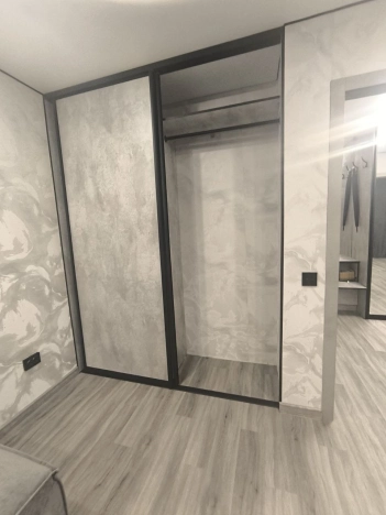 Снять квартиру в Тобольске. Вариант № 10156592, 7, площадь -  квм, цена 45000 рублей