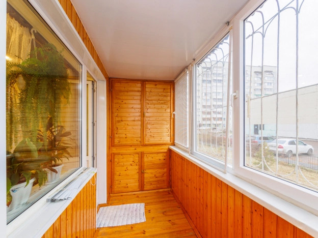 Купить двухкомнатную квартиру на улице Пригородная в Омске. Вариант № 16623, 3, площадь -  квм, цена 7350000 рублей