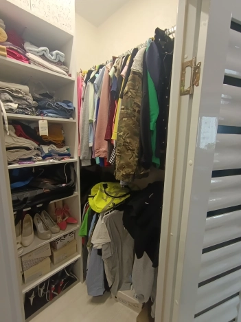 Купить квартиру на улице Гвардейская в Владимире. Вариант № 7613944, 32, площадь -  квм, цена 7500000 рублей