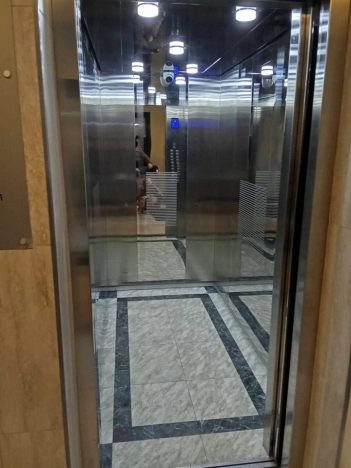 Купить трехкомнатную квартиру в Новосибирской области. Вариант № 7996902, 35, площадь -  квм, цена 20900000 рублей