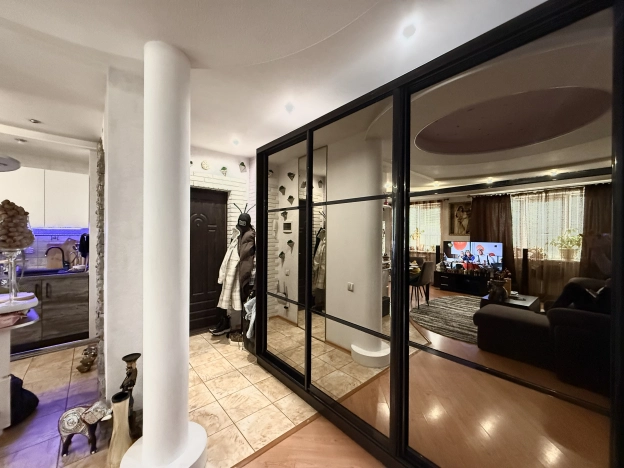 Купить квартиру в районе Красноармейский в Волгограде. Вариант № 30997, 19, площадь -  квм, цена 6500000 рублей