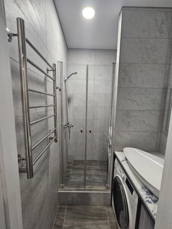 Купить квартиру в Москве. Вариант № 9901576, 3, площадь -  квм, цена 12000000 рублей