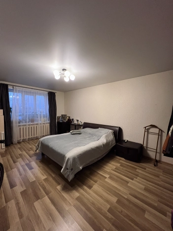 Купить трехкомнатную квартиру в Микрорайоне Водники в Вологде. Вариант № 22757, 1, площадь -  квм, цена 8500000 рублей