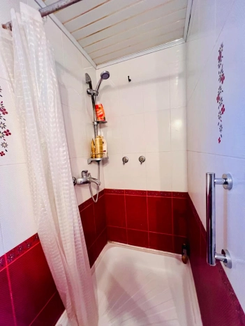 Купить дом в районе Ворошиловский в Ростове-на-Дону. Вариант № 26901, 16, площадь -  квм, цена 14000000 рублей