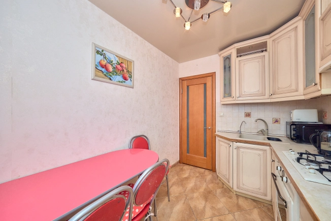 Купить трехкомнатную квартиру в Рязанской области. Вариант № 7841316, 1, площадь -  квм, цена 6500000 рублей