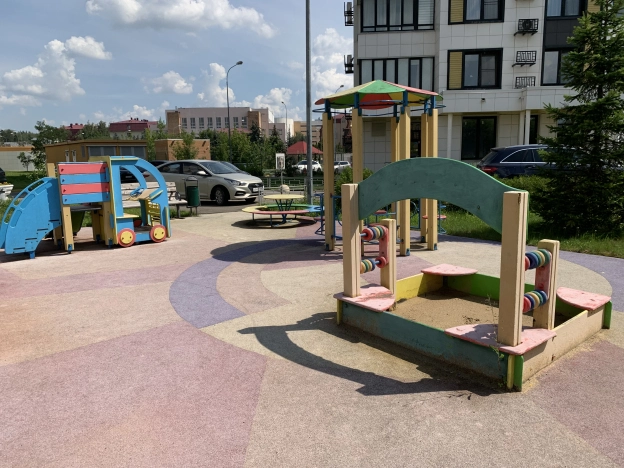 Купить квартиру в Москве. Вариант № 841334, 42, площадь - квм, цена 28500000.0000 рублей
