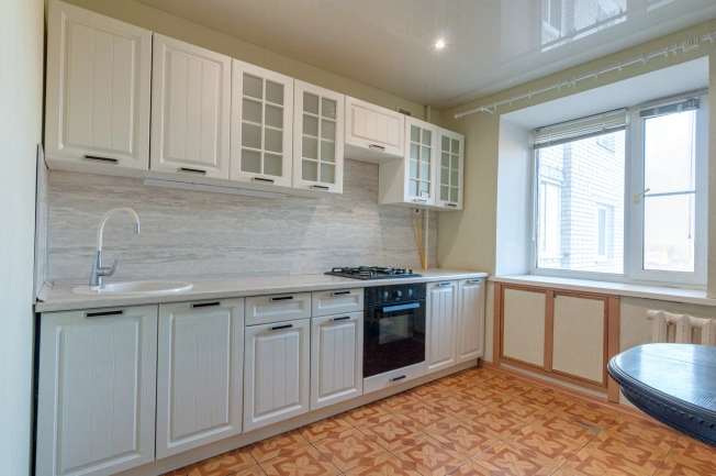 Купить трехкомнатную квартиру в Вологодской области. Вариант № 6904859, 2, площадь -  квм, цена 6150000 рублей