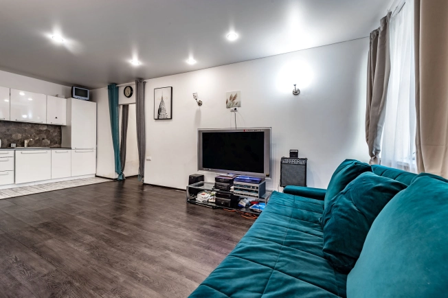 Купить однокомнатную квартиру у метро Адмиралтейская в Санкт-Петербурге. Вариант № 2553274, 2, площадь -  квм, цена 18300000 рублей