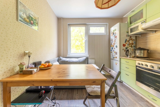 Купить однокомнатную квартиру в районе Приморский в Санкт-Петербурге. Вариант № 7589126, 6, площадь -  квм, цена 7500000 рублей