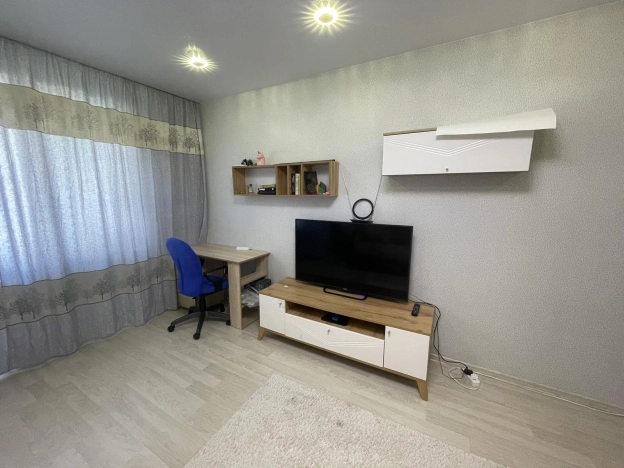 Снять квартиру в Тобольске. Вариант № 11053, 13, площадь -  квм, цена 55000 рублей