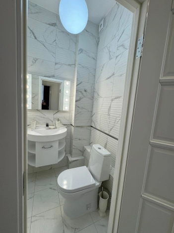 Купить трехкомнатную квартиру на улице Новороссийское шоссе в Краснодарском крае. Вариант № 6819, 17, площадь -  квм, цена 26400000 рублей