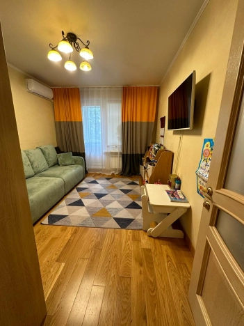 Купить квартиру в Москве. Вариант № 5820981, 12, площадь -  квм, цена 18900000 рублей