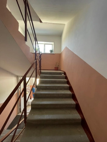 Купить однокомнатную квартиру на улице Революции в Бийске. Вариант № 6693102, 14, площадь - квм, цена 2190000 рублей