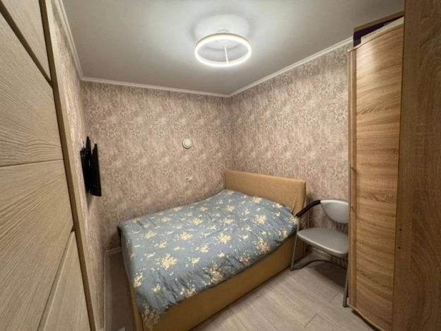 Купить однокомнатную квартиру в Калужской области. Вариант № 10008012, 8, площадь -  квм, цена 6900000 рублей