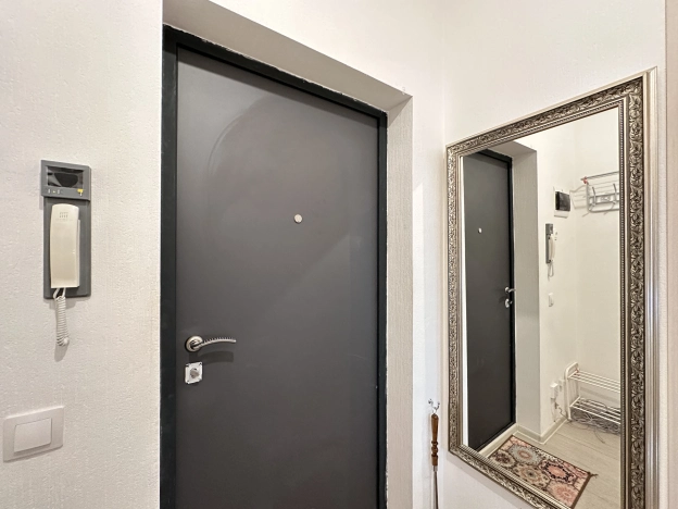 Купить однокомнатную квартиру в Ленинградской области. Вариант № 231511, 16, площадь -  квм, цена 6650000 рублей