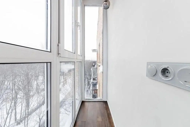 Купить однокомнатную квартиру у метро Площадь Мужества в Санкт-Петербурге. Вариант № 9278098, 10, площадь -  квм, цена 9300000 рублей