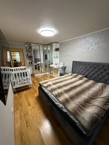 Купить квартиру в Москве. Вариант № 5820981, 9, площадь -  квм, цена 18900000 рублей