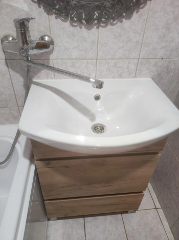 Купить трехкомнатную квартиру на вторичке в Микрорайоне 8-й, Элиста в Элисте. Вариант № 32487, 21, площадь -  квм, цена 6100000 рублей