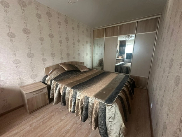 Купить трехкомнатную квартиру в Приморском крае. Вариант № 7592047, 19, площадь -  квм, цена 7000000 рублей