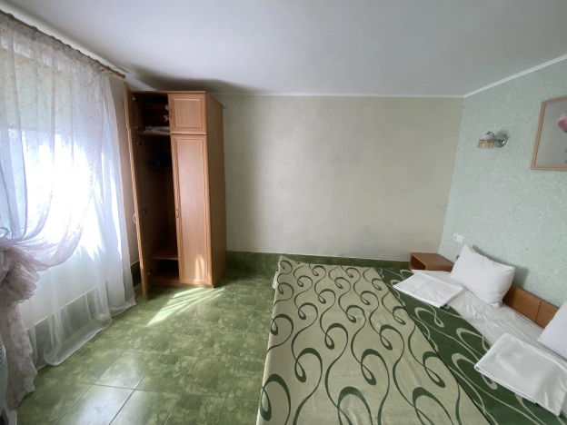 Купить дом в Севастополе. Вариант № 60112, 9, площадь -  квм, цена 32000000 рублей