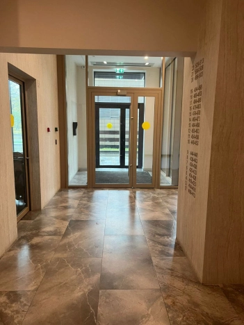 Купить квартиру в Москве. Вариант № 8707373, 12, площадь - квм, цена 38000000 рублей