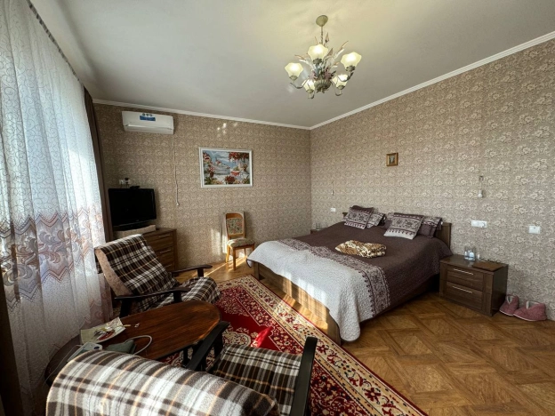 Купить дом на улице 1 Мая в Керчи. Вариант № 910200, 19, площадь -  квм, цена 20000000 рублей