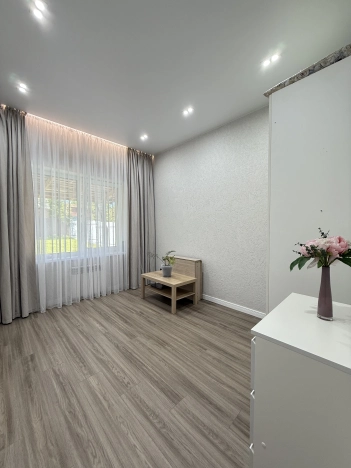 Купить дом в Микрорайоне Прометей, Октябрьский в Октябрьском. Вариант № 44766, 13, площадь -  квм, цена 15500000 рублей