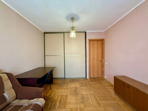 Купить двухкомнатную квартиру в Краснодаре. Вариант № 9110405, 16, площадь -  квм, цена 9350000 рублей