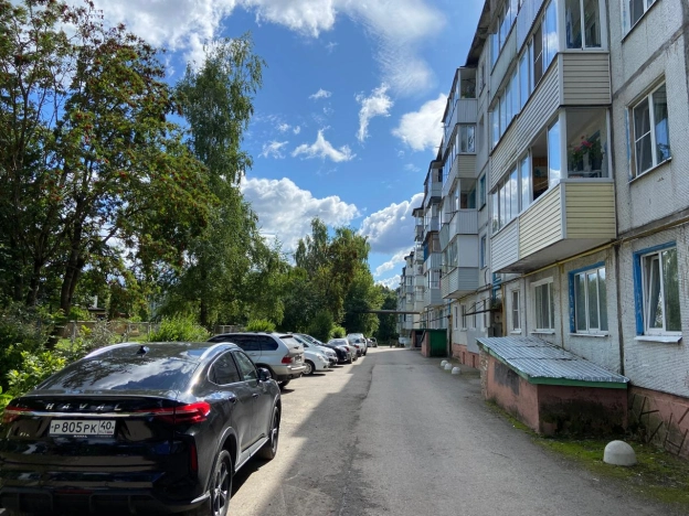 Купить двухкомнатную квартиру в Калужской области. Вариант № 9451519, 16, площадь -  квм, цена 1990000 рублей