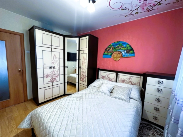 Купить трехкомнатную квартиру в Калуге. Вариант № 35827, 2, площадь -  квм, цена 4600000 рублей