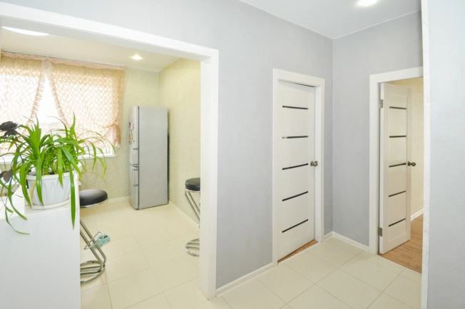 Купить дом в Новосибирске. Вариант № 2986115, 27, площадь -  квм, цена 9800000 рублей